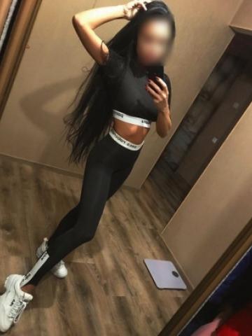 Клавдия Спортивная Брюнетка фото 4