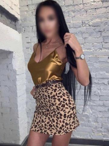 Клавдия Спортивная Брюнетка фото 5